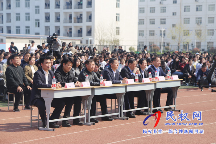 《历史的音乐厅》在我县演出