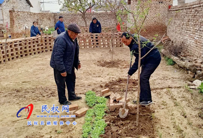 褚庙乡推进“四小园”建设助力美丽乡村