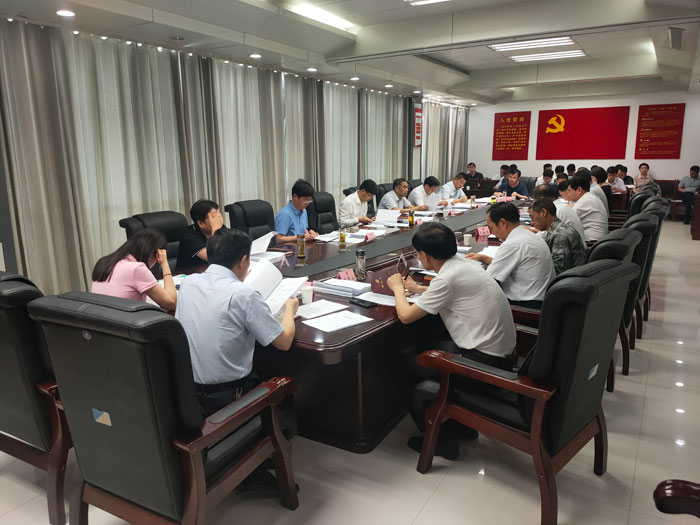 县委副书记、县长张团结主持召开县政府第38次常务会议
