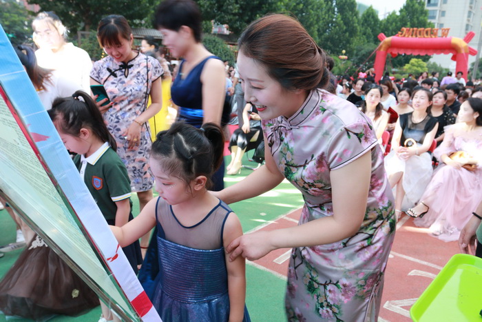 满满的仪式感！民权东区实验幼儿园迎来毕业季