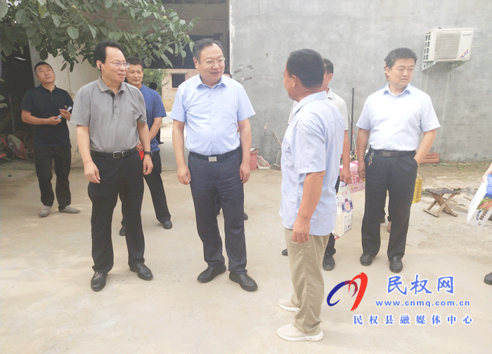 市委常委、常务副市长吴祖明到我县走访慰问军人重点优抚对象