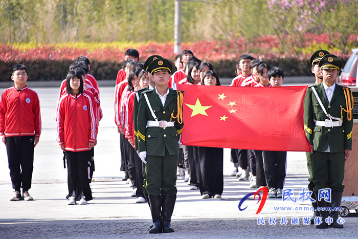 民权县精英文武学校营造浓厚拥军氛围