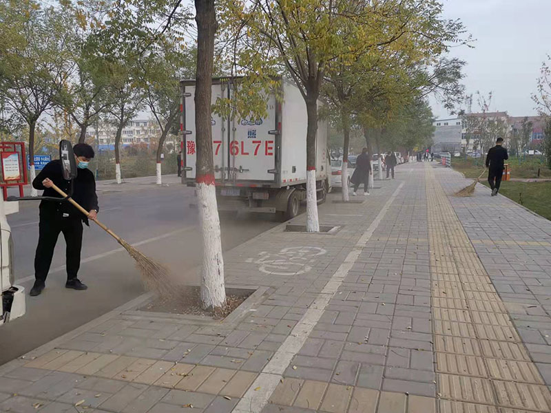 县住建局全力推进全国文明城市创建工作   