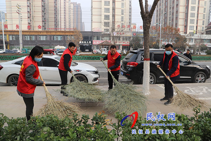 县委副书记、县长王静娴参加义务劳动