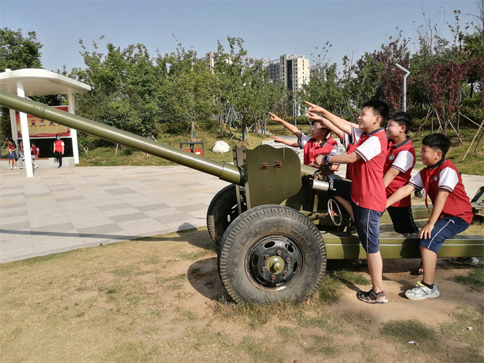 追寻历史记忆  传承红色基因 ——民权县第三小学八一公园红色足迹寻访记