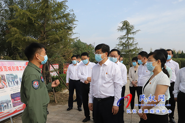 我县举行烈士纪念日公祭活动