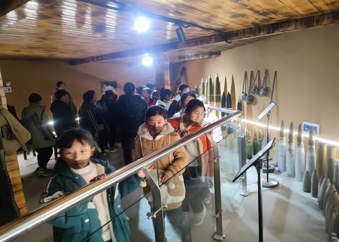 双塔镇牛牧岗小学开展“参观红色教育基地 弘扬爱国主义精神”主题教育活动