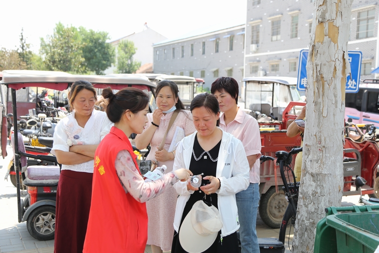 民权县图书馆组织开展 “阅读点亮未来·助力高考梦想”志愿服务活动