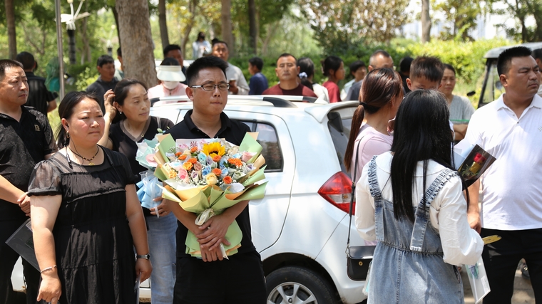 民权县图书馆组织开展 “阅读点亮未来·助力高考梦想”志愿服务活动