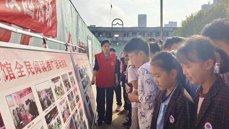 民权县图书馆开展全民阅读推广进校园活动