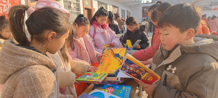 民权县图书馆开展全民阅读推广服务进乡村活动