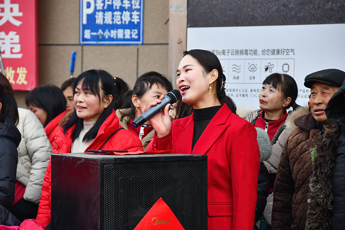 民权县人和镇举办 “我们的节日・春节” 文艺汇演 欢欢喜喜过大年