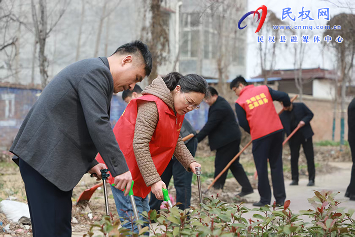 县委书记王静娴参加“清洁家园 美丽民权”义务劳动